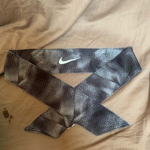 Nike headband